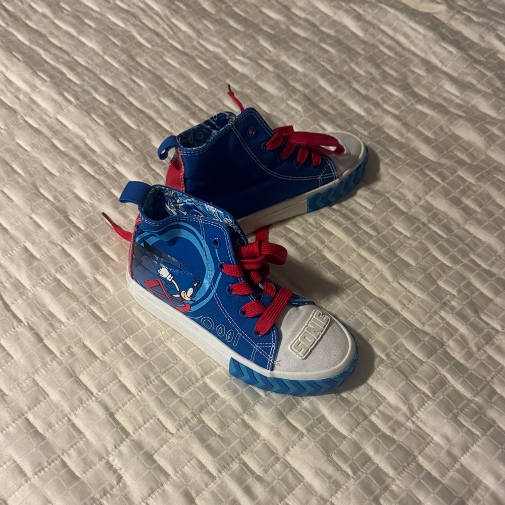 Sonic Kids High-Top Sneakers - Blue and Red